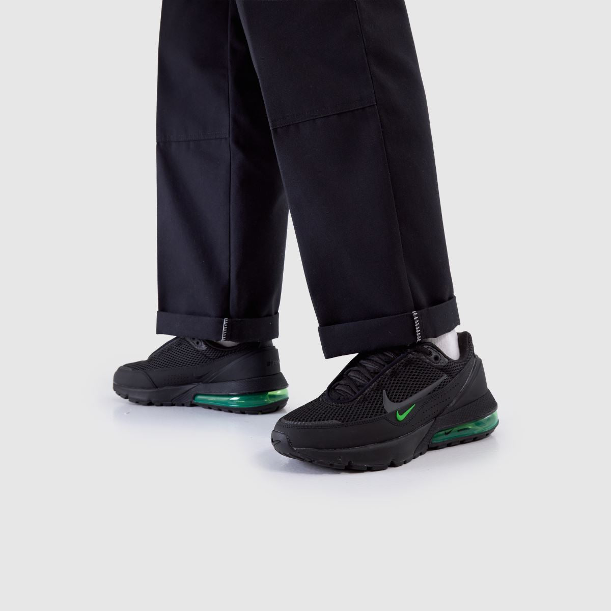 Air Max Pulse in Black & Green