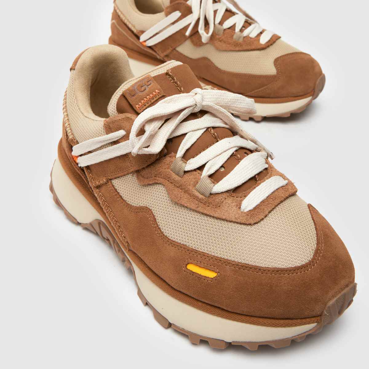 Retrofi Low in Chestnut