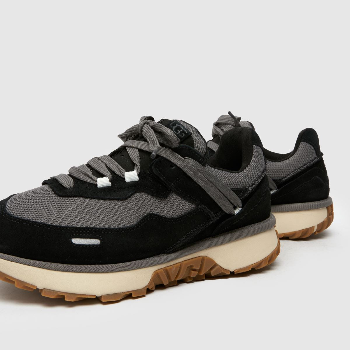 Retrofi Low in Black