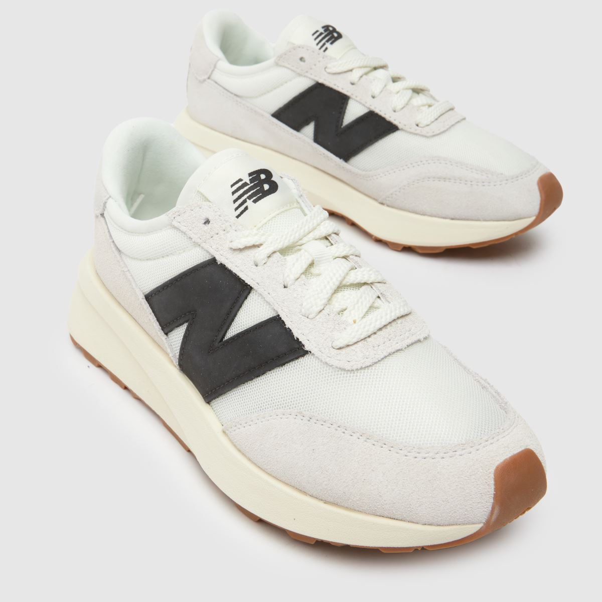 370 in White & Black
