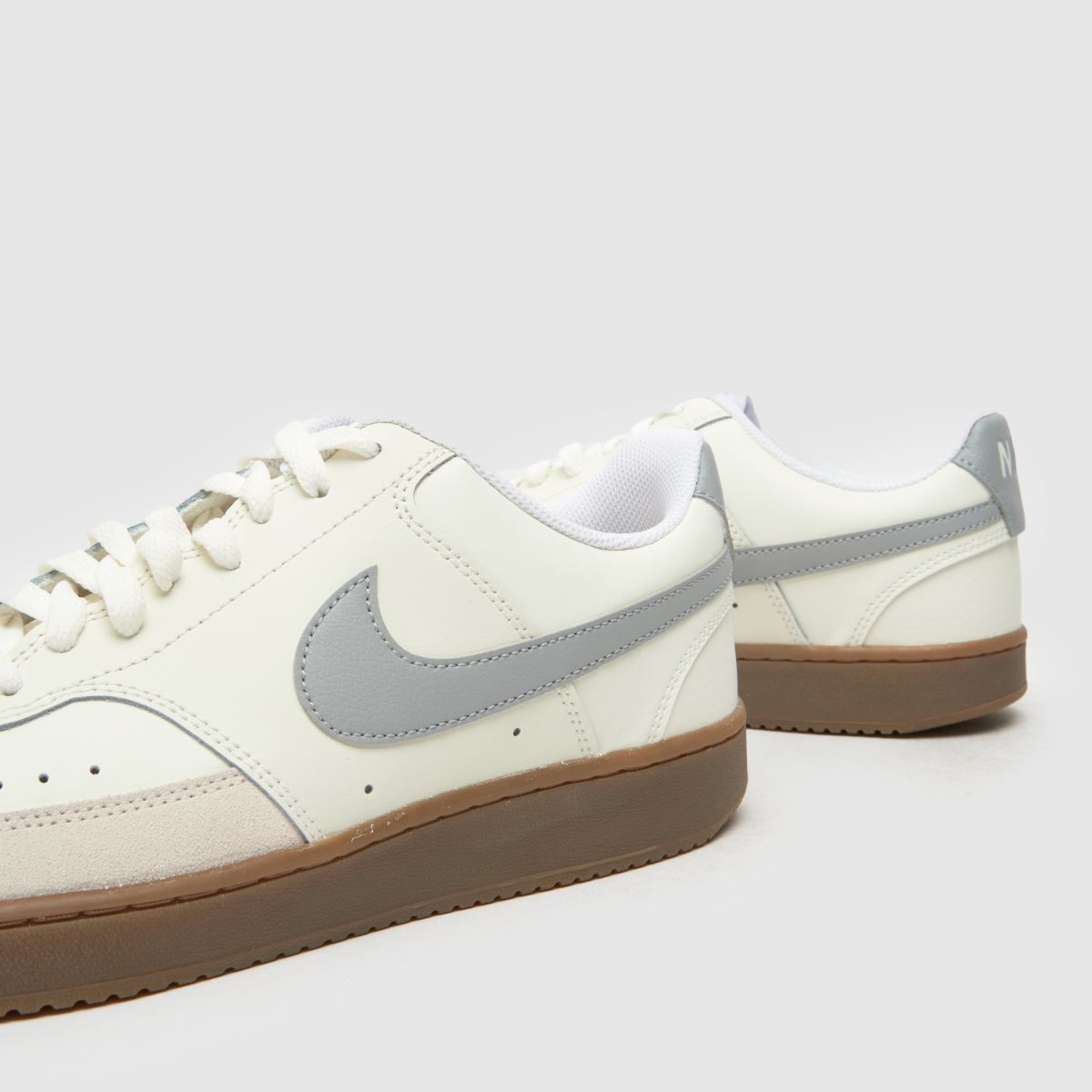 Court Vision in Beige Multi