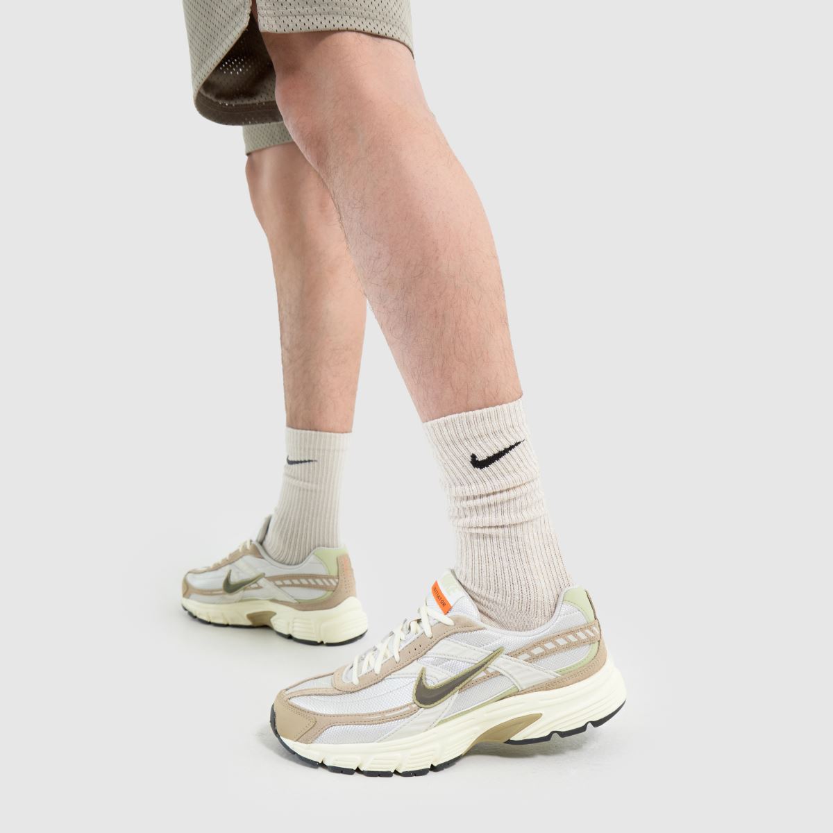Initiator in Beige Multi
