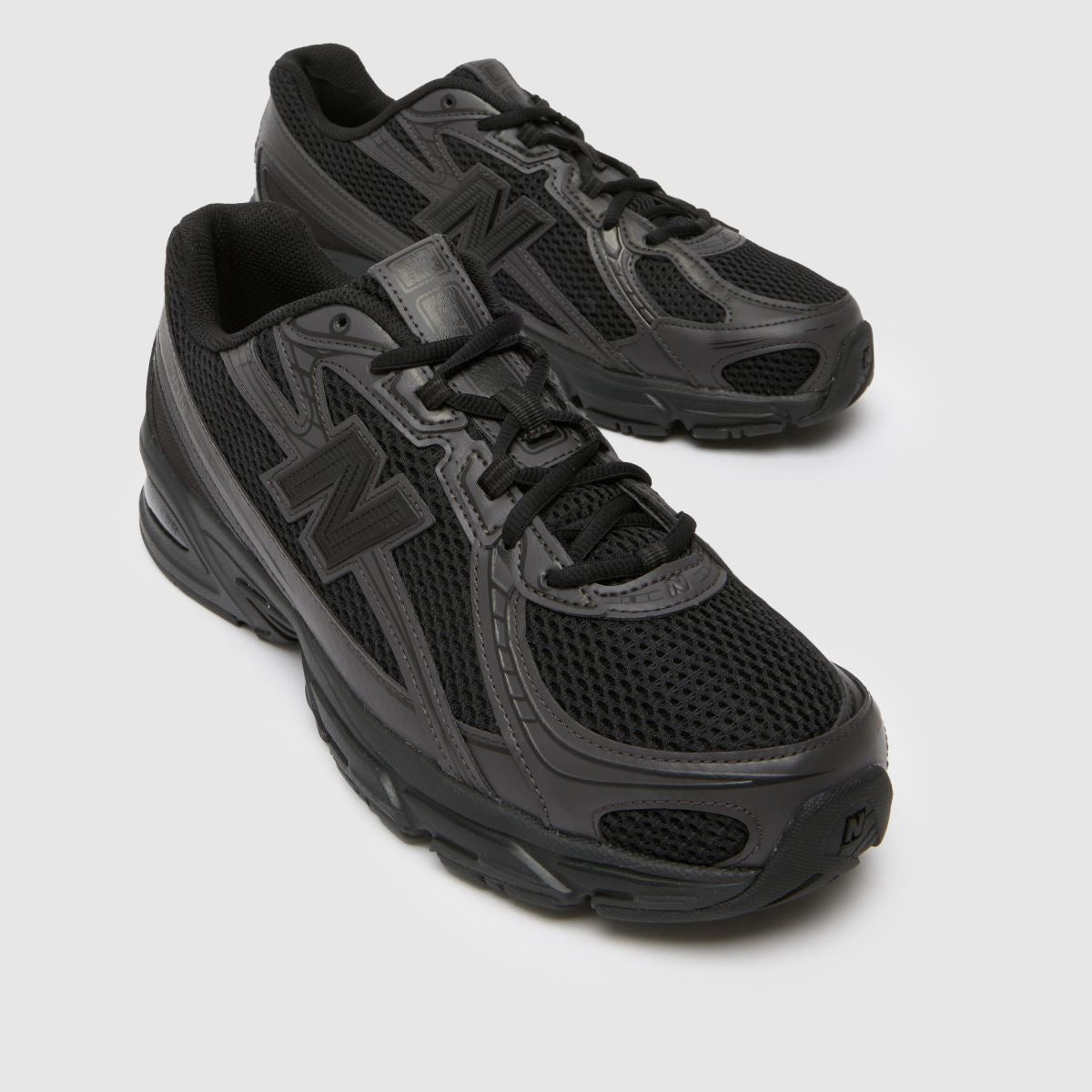740 in Black
