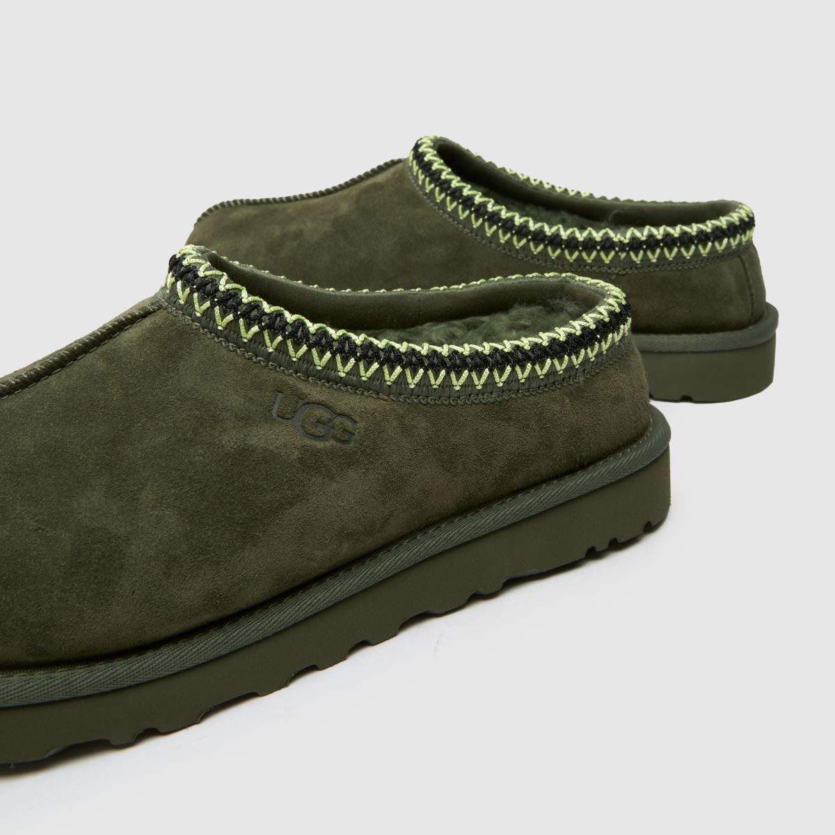 Tasman in Khaki