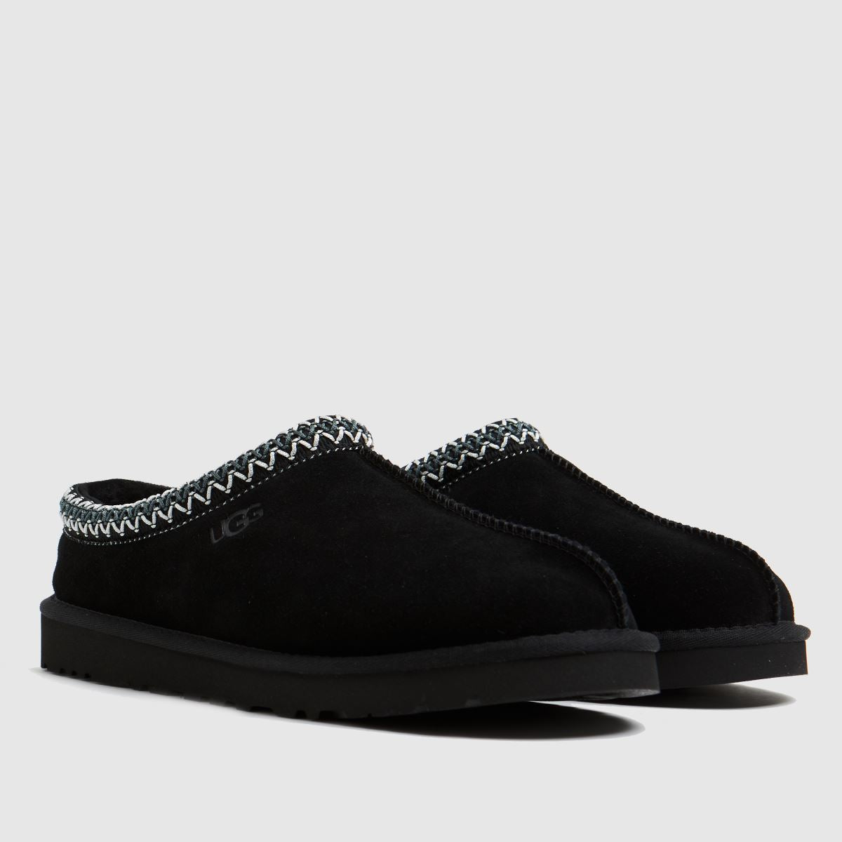 Tasman in Black