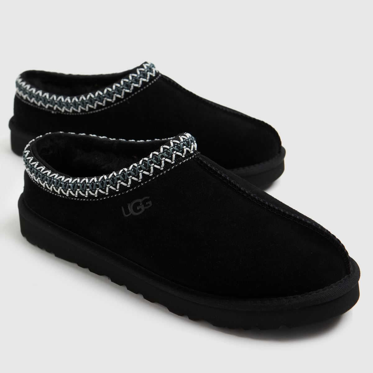 Tasman in Black